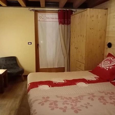 Casa Vacanza Il Granaio Villa La Thuile Bagian luar foto