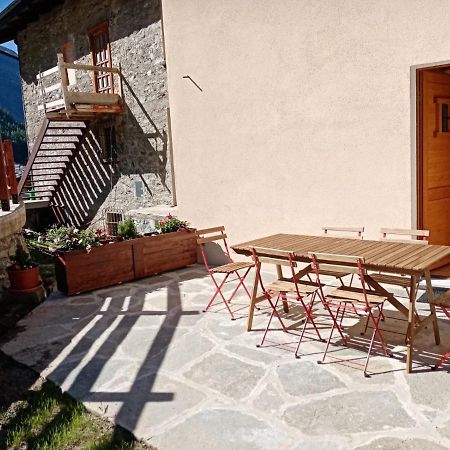 Casa Vacanza Il Granaio Villa La Thuile Bagian luar foto